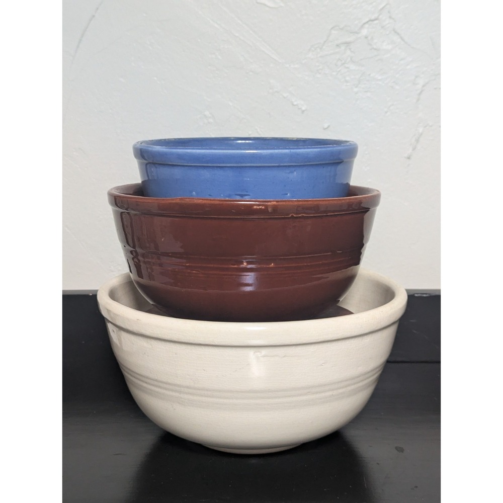 Vintage Sevilla USA Nesting Ringed Mixing Bowls Set of 3 White Brown and Blue